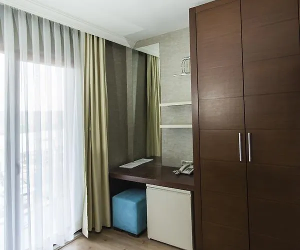 Hotel Park Orman Polonezkoy 3*